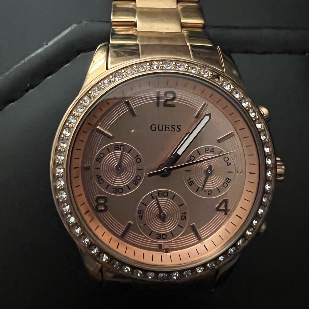 Watch - Picture 1 of 5